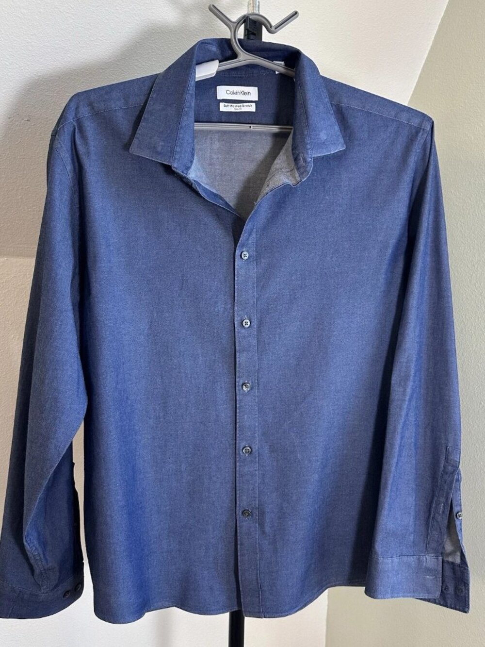 Calvin Klein Button-Down Shirt Men’s XL 17.5 34/35 Slim Fit Cotton Soft Wash - Picture 2 of 12